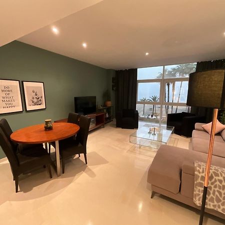 First Line Sea Apartment By Oliva Estepona Buitenkant foto